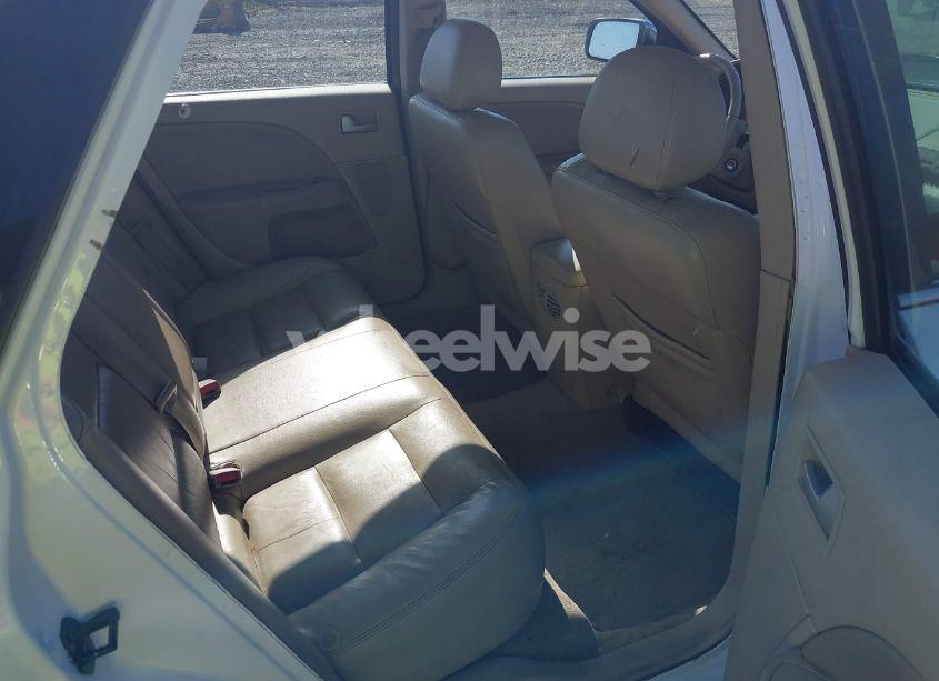 Photo 8 of 2006 Ford Five HUNDRED LIMITED (VIN 1FAFP28146G104530)