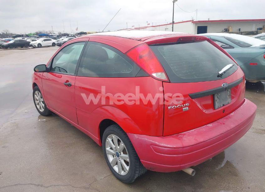 Photo 3 of 2006 Ford Focus ZX3 (VIN 1FAFP31N06W165768)