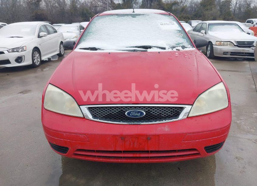 Photo 6 of 2006 Ford Focus ZX3 (VIN 1FAFP31N06W165768)
