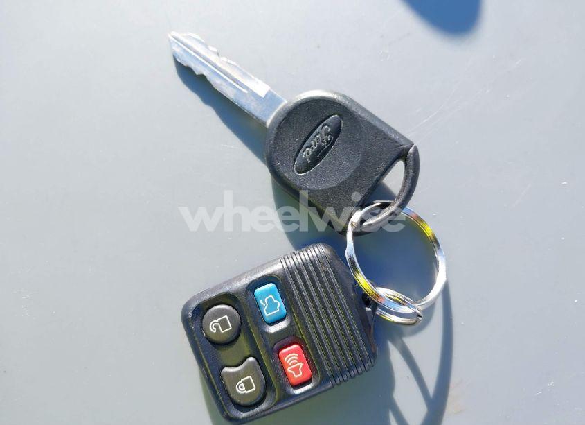 Photo 11 of 2006 Ford Focus ZX3 (VIN 1FAFP31N36W183293)