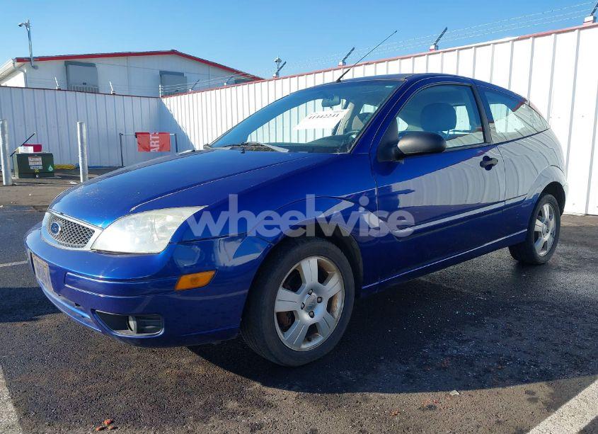 Photo 2 of 2006 Ford Focus ZX3 (VIN 1FAFP31N36W183293)