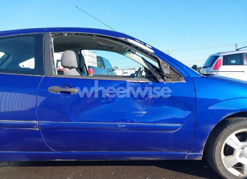 Photo 6 of 2006 Ford Focus ZX3 (VIN 1FAFP31N36W183293)