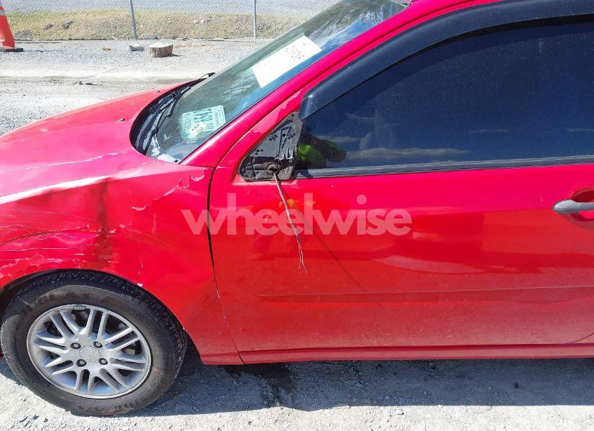 Photo 18 of 2006 Ford Focus ZX3 (VIN 1FAFP31N36W195959)