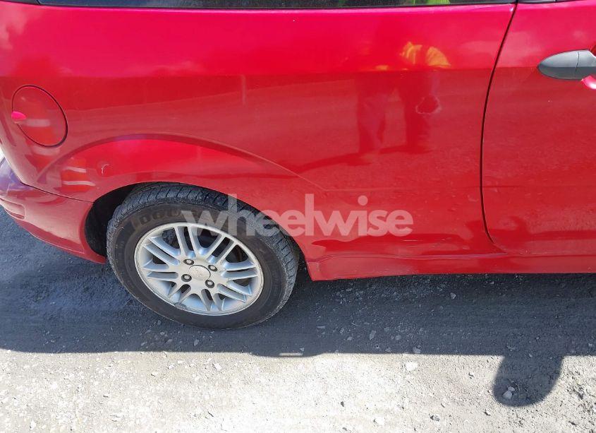 Photo 20 of 2006 Ford Focus ZX3 (VIN 1FAFP31N36W195959)