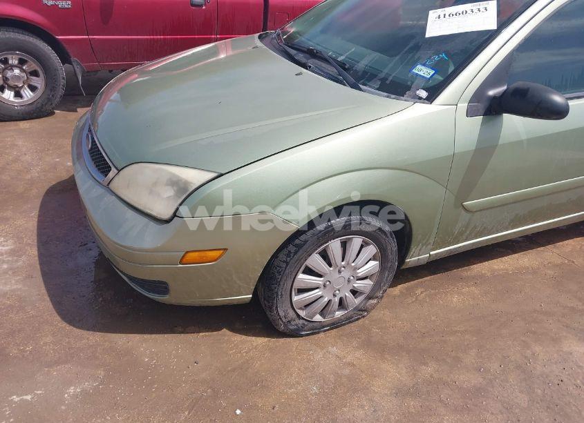 Photo 6 of 2007 Ford Focus S/SE/SES (VIN 1FAFP31N37W315079)