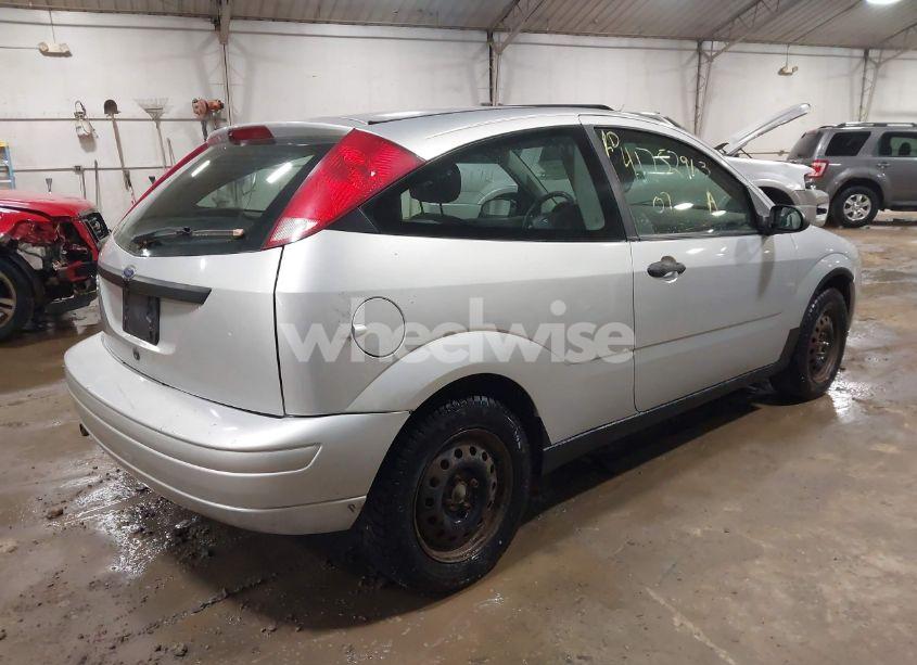 Photo 4 of 2007 Ford Focus S/SE/SES (VIN 1FAFP31N47W107051)