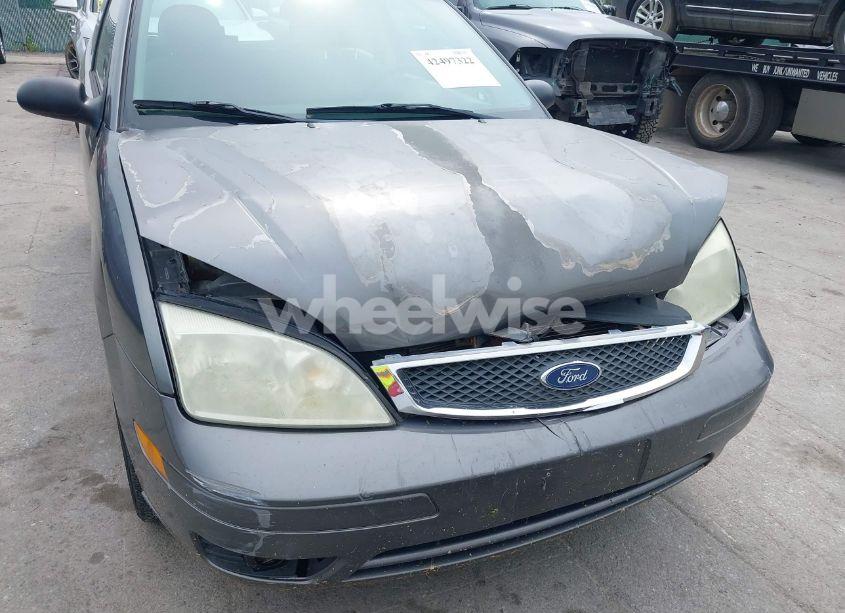 Photo 6 of 2006 Ford Focus ZX3 (VIN 1FAFP31N66W141653)