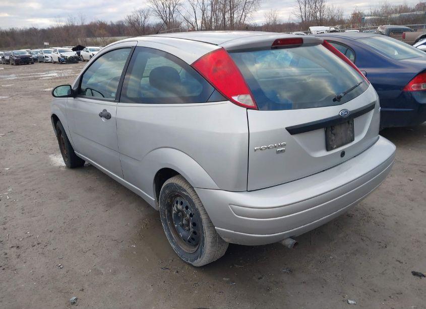 Photo 3 of 2006 Ford Focus ZX3 (VIN 1FAFP31N66W227500)