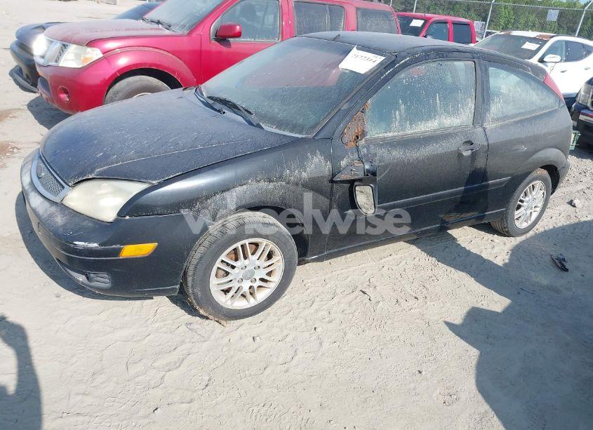 Photo 2 of 2006 Ford Focus ZX3 (VIN 1FAFP31N96W143851)