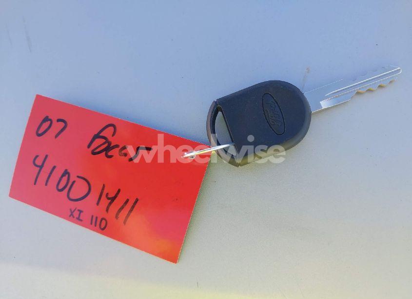 Photo 11 of 2007 Ford Focus S/SE/SES (VIN 1FAFP31N97W218727)