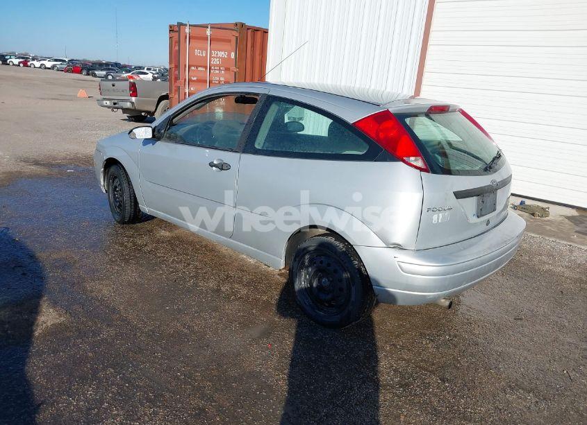 Photo 3 of 2007 Ford Focus S/SE/SES (VIN 1FAFP31N97W218727)