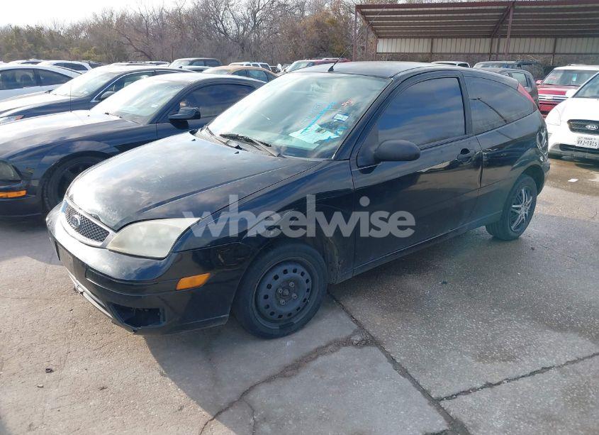 Photo 2 of 2007 Ford Focus S/SE/SES (VIN 1FAFP31NX7W157582)