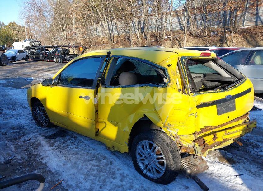 Photo 3 of 2007 Ford Focus S/SE/SES (VIN 1FAFP31NX7W205565)