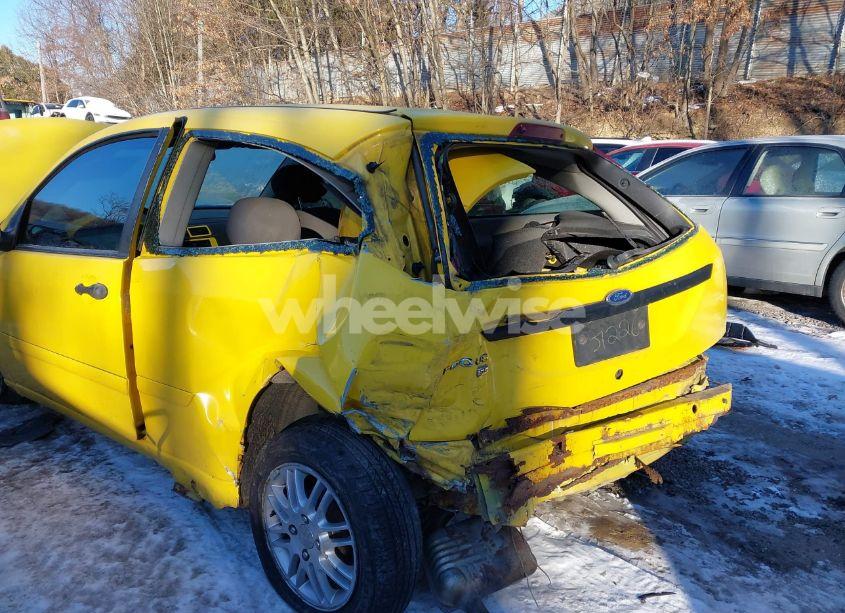 Photo 6 of 2007 Ford Focus S/SE/SES (VIN 1FAFP31NX7W205565)