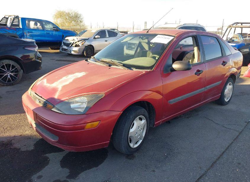 Photo 2 of 2004 Ford Focus LX (VIN 1FAFP33P04W127131)