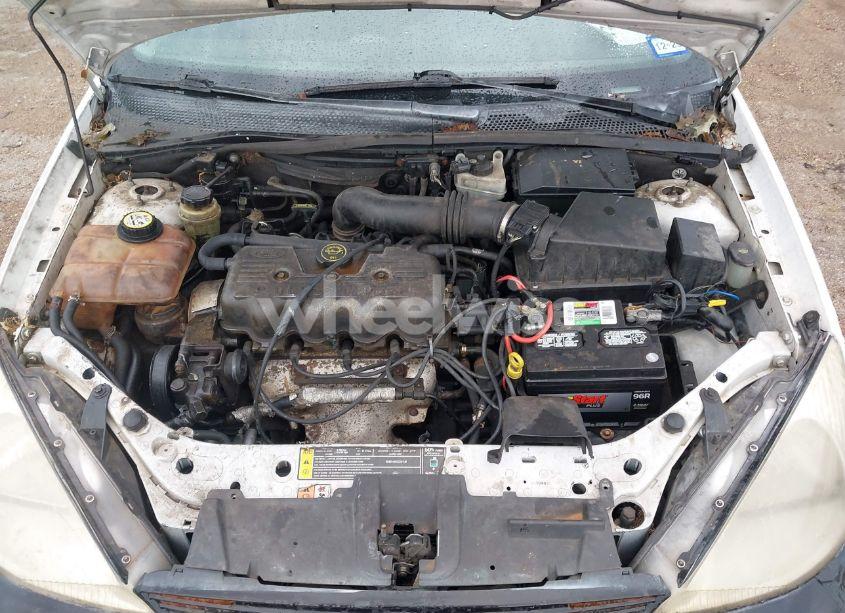 Photo 10 of 2000 Ford Focus LX (VIN 1FAFP33P0YW295695)