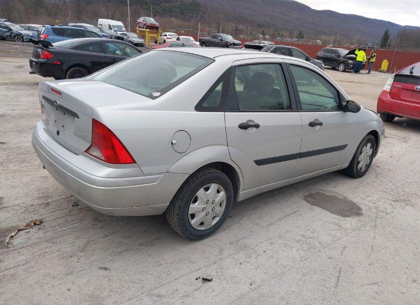 Photo 4 of 2003 Ford Focus LX (VIN 1FAFP33P23W102424)