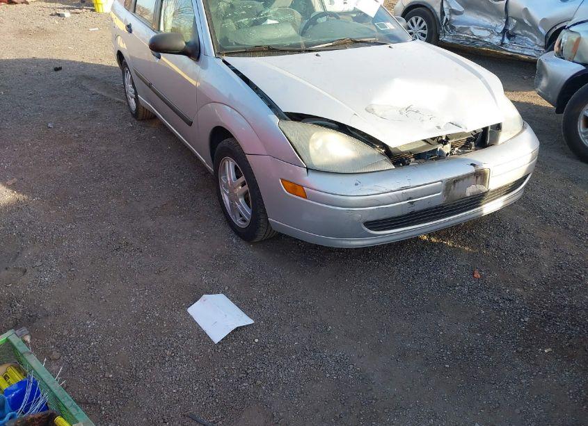 2004 Ford Focus LX (VIN 1FAFP33P24W198637) main photo