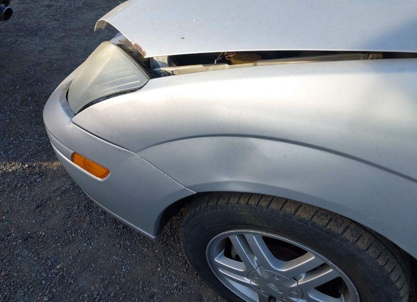 Photo 14 of 2004 Ford Focus LX (VIN 1FAFP33P24W198637)