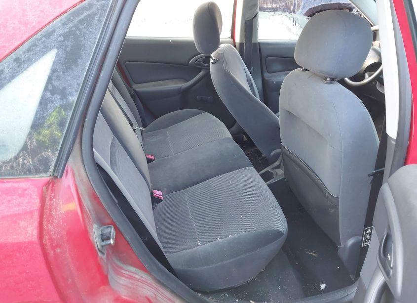 Photo 8 of 2002 Ford Focus LX (VIN 1FAFP33P42W234390)