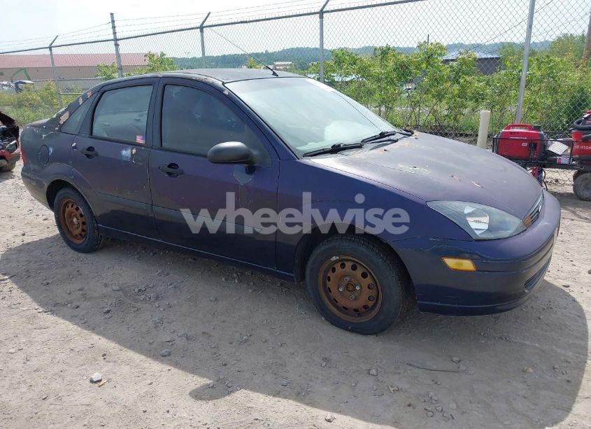 2003 Ford Focus LX (VIN 1FAFP33P53W145378) main photo