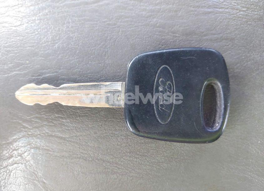 Photo 11 of 2003 Ford Focus LX (VIN 1FAFP33P53W145378)