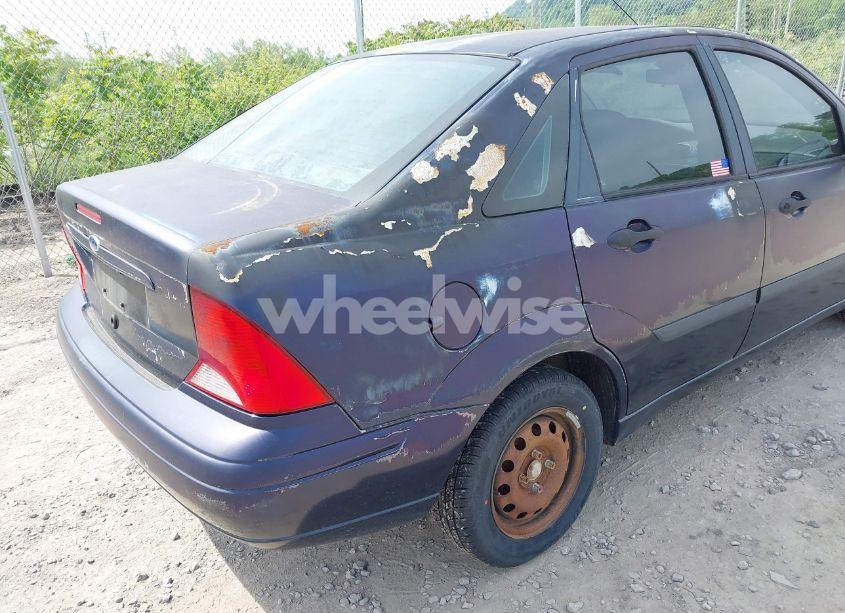 Photo 6 of 2003 Ford Focus LX (VIN 1FAFP33P53W145378)