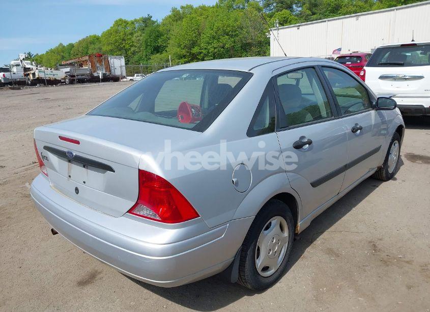 Photo 4 of 2001 Ford Focus LX (VIN 1FAFP33P61W315115)