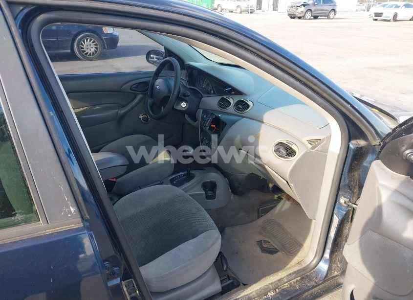 Photo 5 of 2003 Ford Focus LX (VIN 1FAFP33P83W195997)