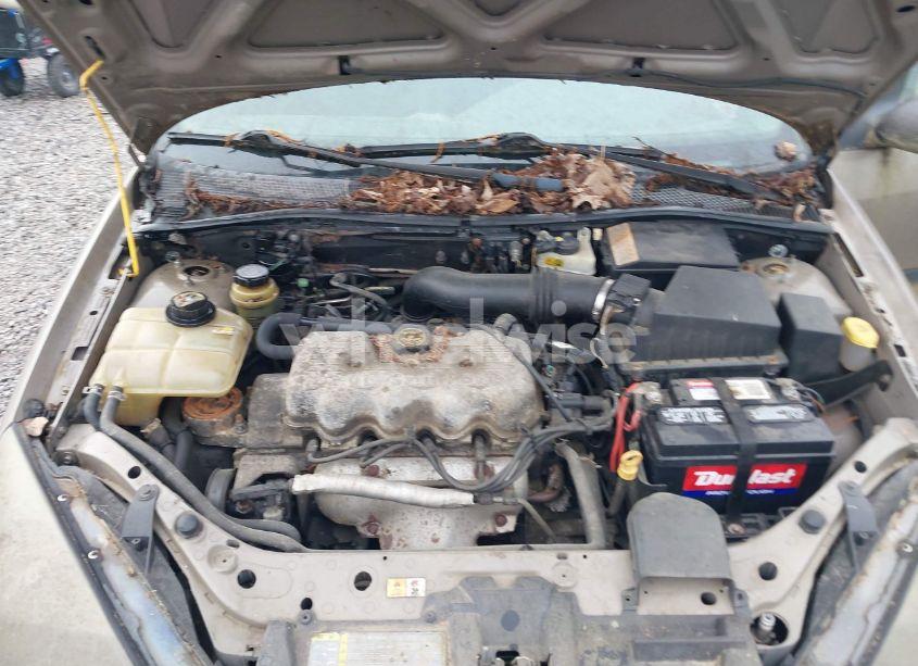 Photo 10 of 2003 Ford Focus LX (VIN 1FAFP33P83W271153)