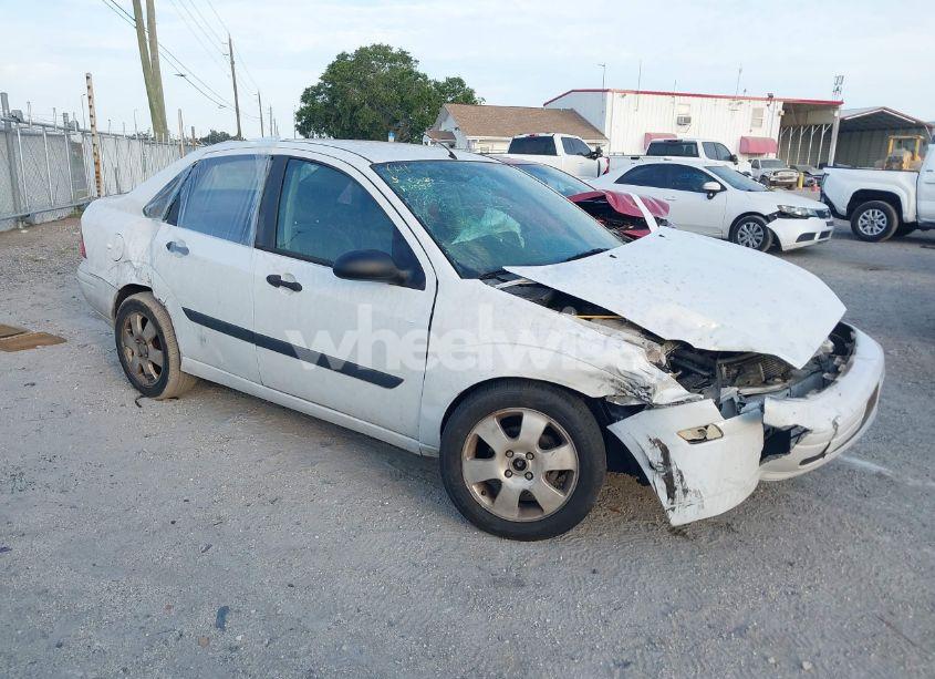 2003 Ford Focus LX (VIN 1FAFP33P83W344408) main photo