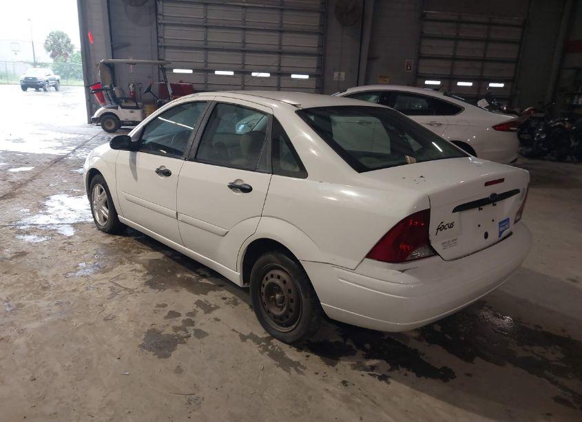 Photo 3 of 2003 Ford Focus LX (VIN 1FAFP33P93W279472)