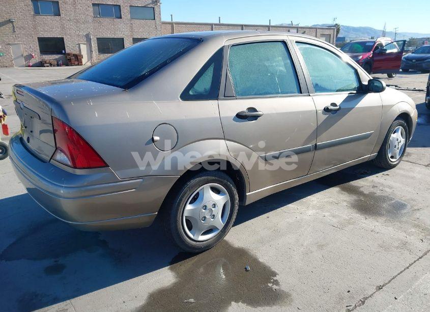 Photo 4 of 2003 Ford Focus LX (VIN 1FAFP33Z73W220938)