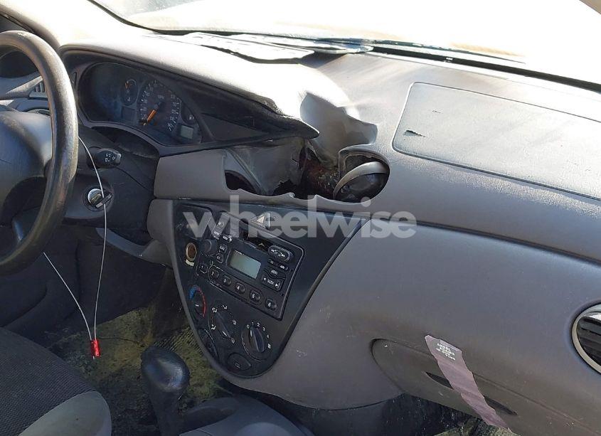 Photo 6 of 2003 Ford Focus LX (VIN 1FAFP33Z73W220938)