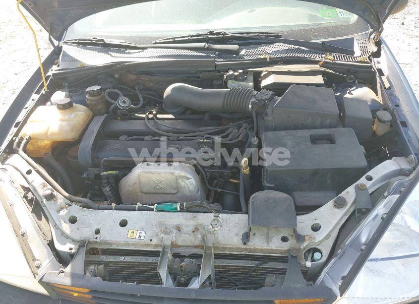 Photo 10 of 2002 Ford Focus SE (VIN 1FAFP34302W129809)