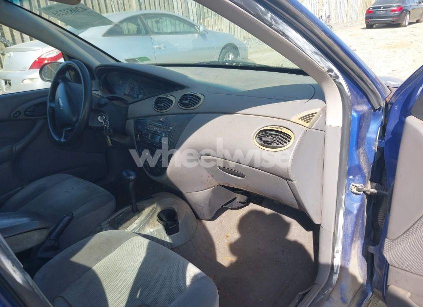 Photo 5 of 2002 Ford Focus SE (VIN 1FAFP34302W129809)