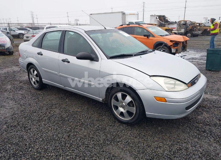 2002 Ford Focus SE (VIN 1FAFP34302W333722) main photo