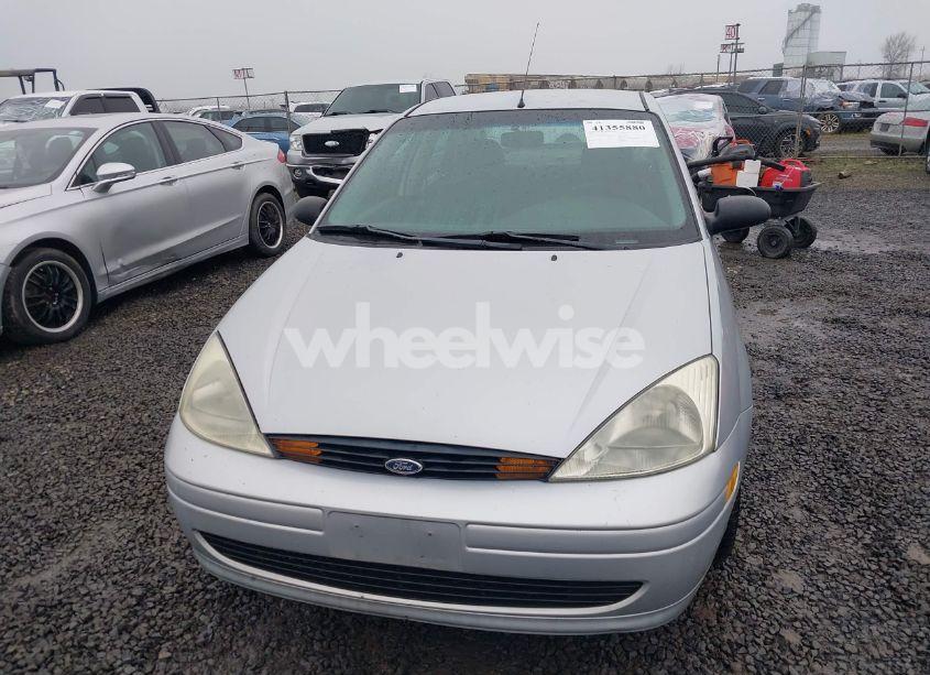 Photo 12 of 2002 Ford Focus SE (VIN 1FAFP34302W333722)