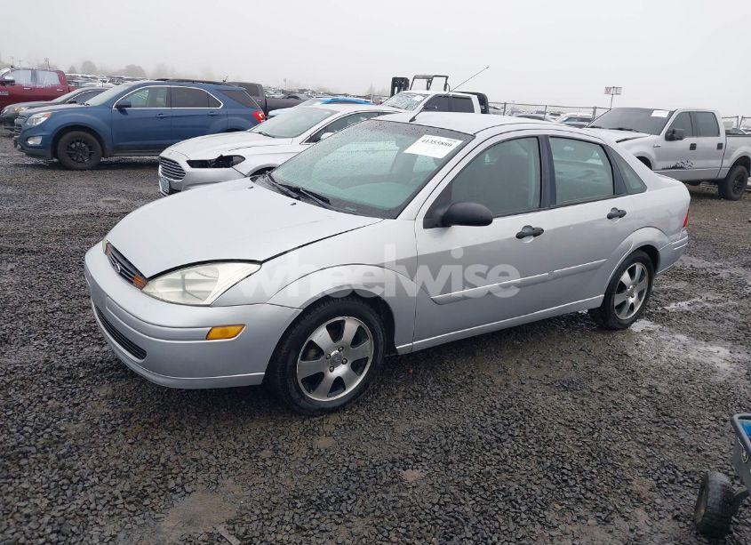 Photo 2 of 2002 Ford Focus SE (VIN 1FAFP34302W333722)