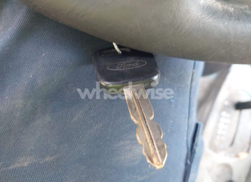 Photo 11 of 2003 Ford Focus SE (VIN 1FAFP34303W191714)