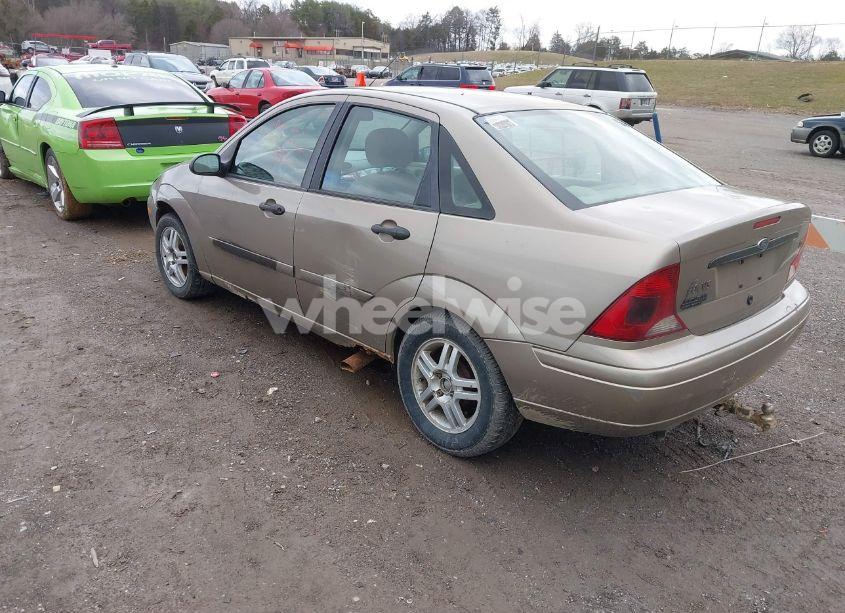 Photo 3 of 2003 Ford Focus SE (VIN 1FAFP34313W132431)
