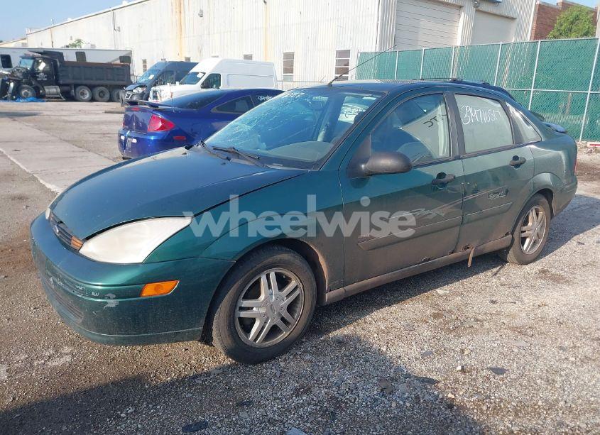 Photo 2 of 2000 Ford Focus SE (VIN 1FAFP3431YW273376)