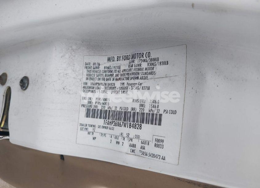 Photo 9 of 2003 Ford Focus SE (VIN 1FAFP34323W319127)