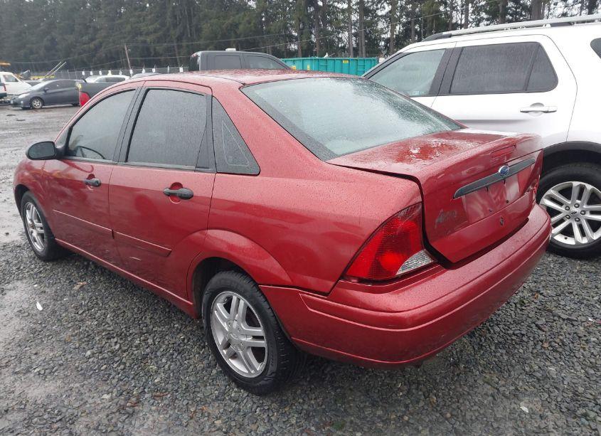 Photo 3 of 2003 Ford Focus SE (VIN 1FAFP34323W328605)