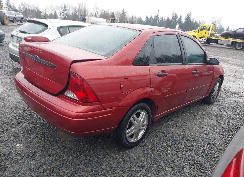 Photo 4 of 2003 Ford Focus SE (VIN 1FAFP34323W328605)