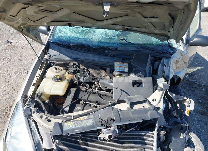 Photo 10 of 2001 Ford Focus SE/SE SPORT (VIN 1FAFP34331W295692)