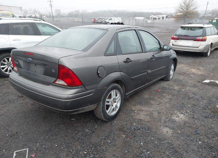Photo 4 of 2004 Ford Focus SE (VIN 1FAFP34334W154268)