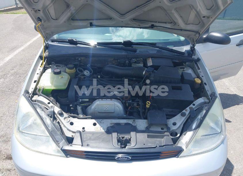 Photo 10 of 2002 Ford Focus SE/SE COMFORT/SE SPORT (VIN 1FAFP34342W270897)