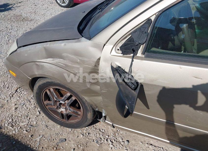 Photo 12 of 2000 Ford Focus SE (VIN 1FAFP3434YW401903)