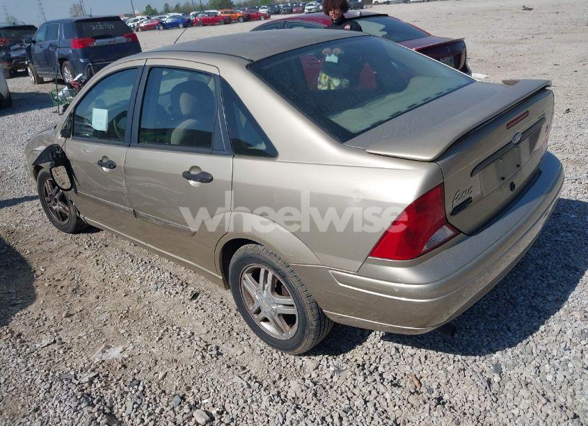 Photo 3 of 2000 Ford Focus SE (VIN 1FAFP3434YW401903)